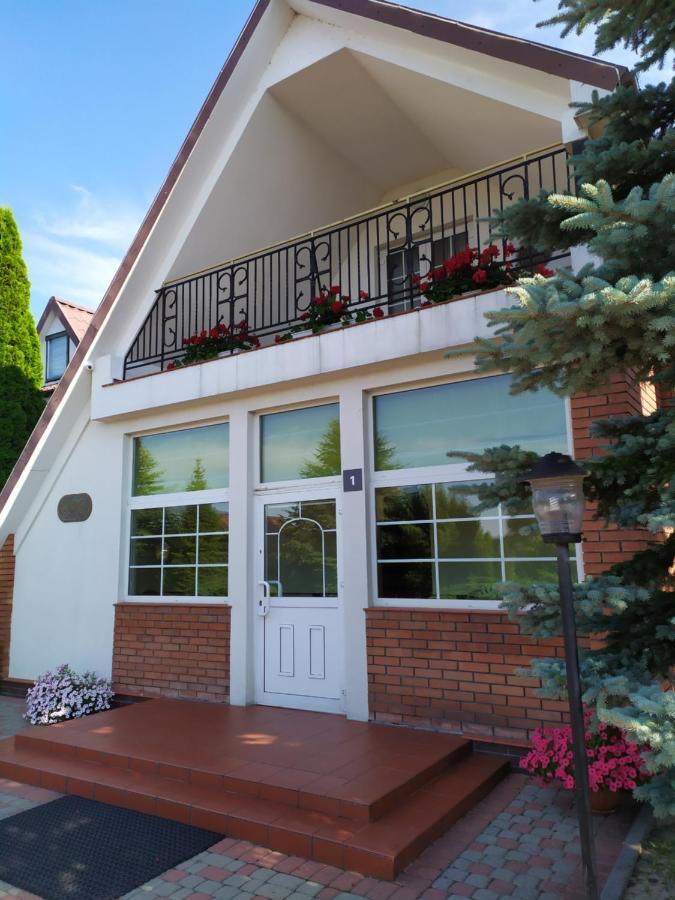 Euro Motel Lyuboml ภายนอก รูปภาพ