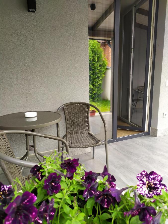 Euro Motel Lyuboml ภายนอก รูปภาพ
