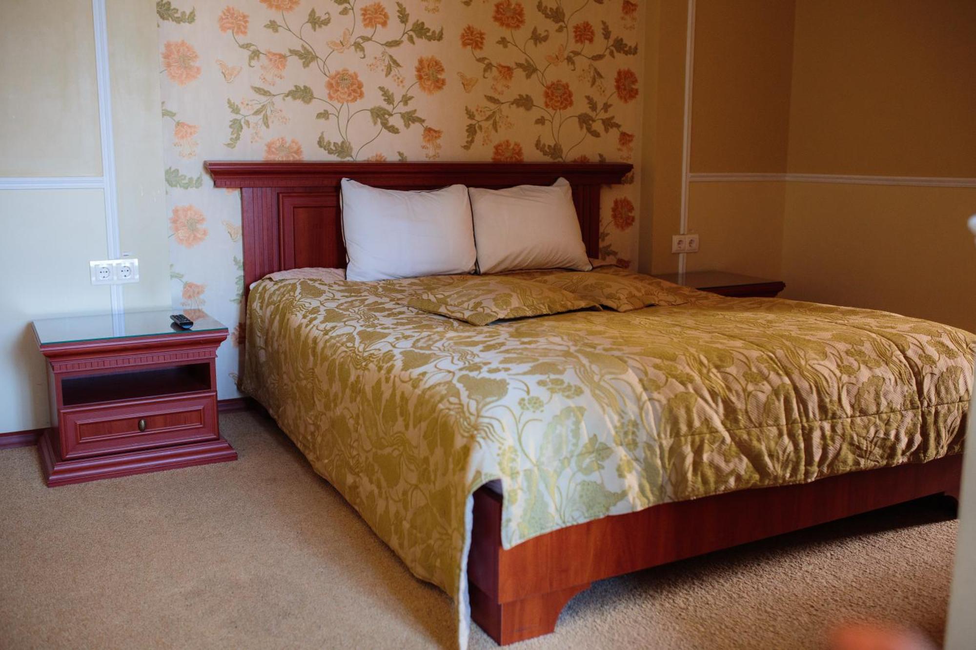Euro Motel Lyuboml ภายนอก รูปภาพ